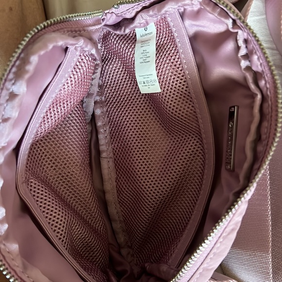 Lululemon - Picture 9 of 11